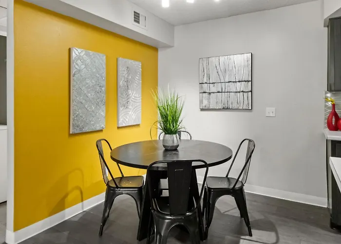 Apartment Close To Paradise Mall Shop Dine Relax Phoenix