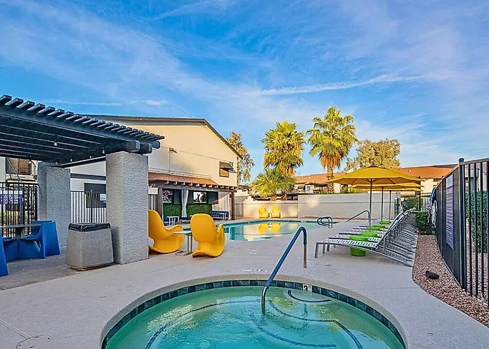 Close To Paradise Mall Shop Dine Relax Apartment Phoenix
